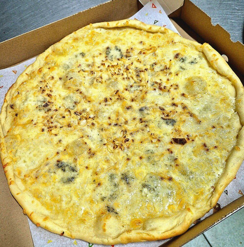 Пицца 4 сыра