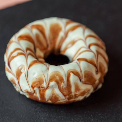 Пончик Банан-шоколад