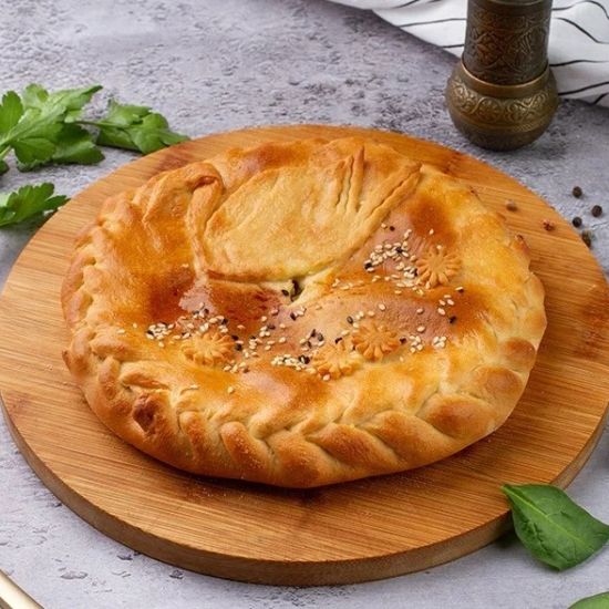 Пирог с курицей, картофелем и луком