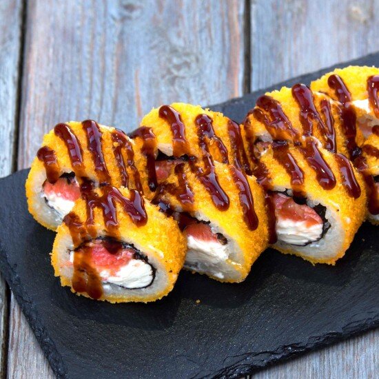 Горячий с лососем