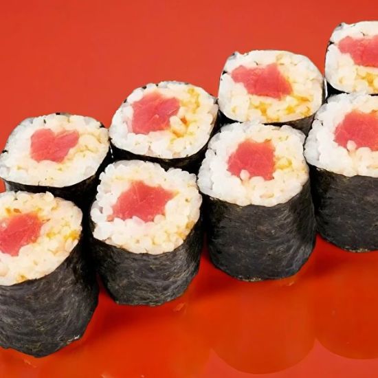 Ролл маки спайси тунец