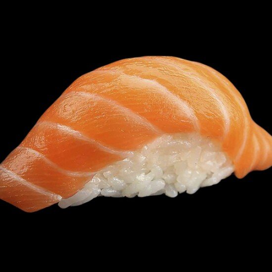 Суши с лососем