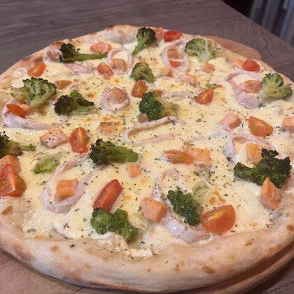 Пицца с лососем 33 см/800 г