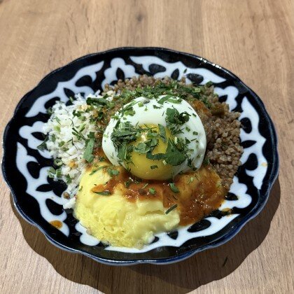 бифштекс говяжий с тремя гарнирами -