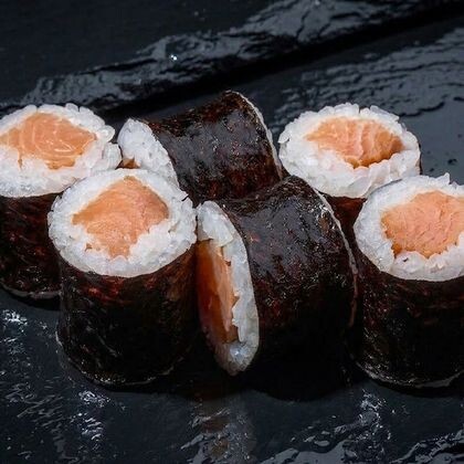 Маки с копченным лососем