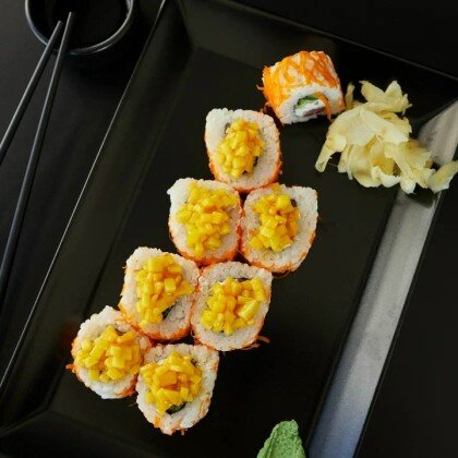 Ролл «Тар-тар манговый»