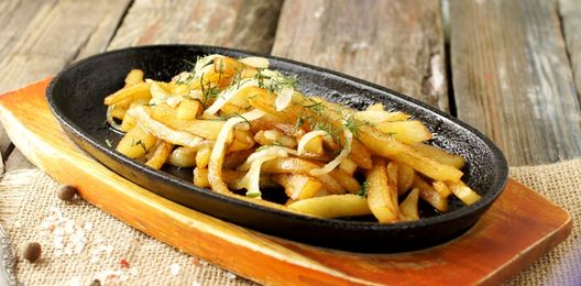 Картофель жареный на сковороде