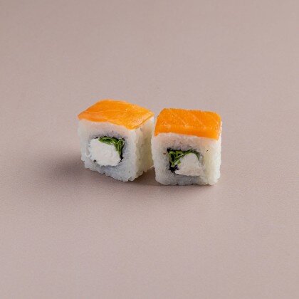 Филадельфия хайп с листом салата