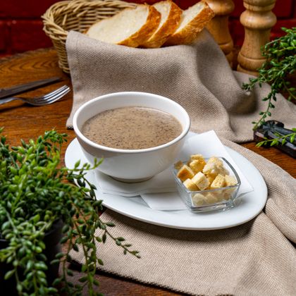 Грибной суп-крем с гренками