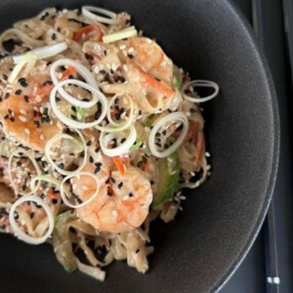 Лапша удон «Креветки со сливочным соусом»