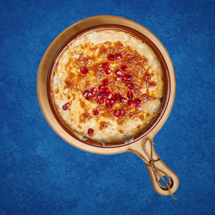 Грибы на кеци с мацони и чесноком