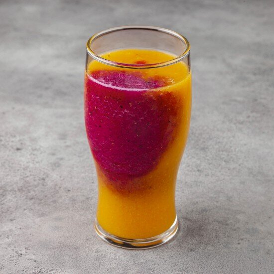 Манго-питахайя шейк