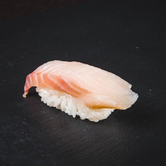 Суши с окунем