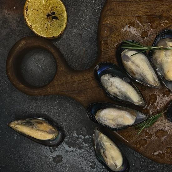 Мидии Киви синие (30/45 шт/кг) баншированные