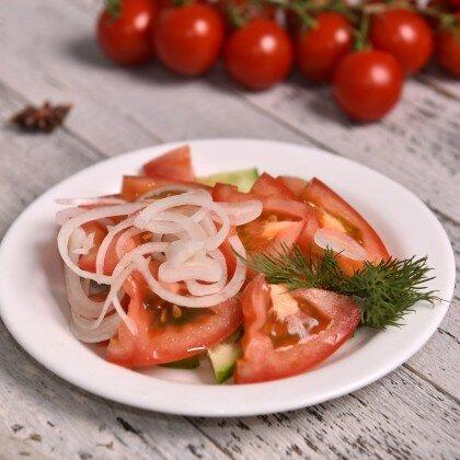 Салат «Ачик-чучук»