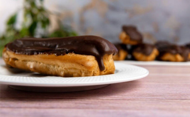 Эклер классика