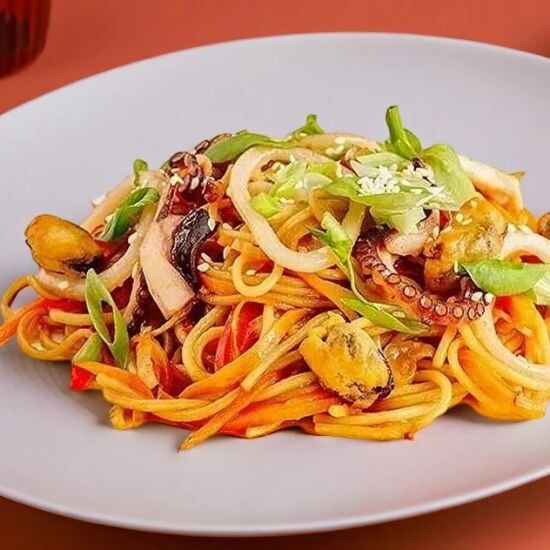 Удон с морепродуктами