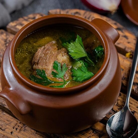 Мясо в горшочке