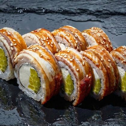 Филадельфия с угрем и такуаном