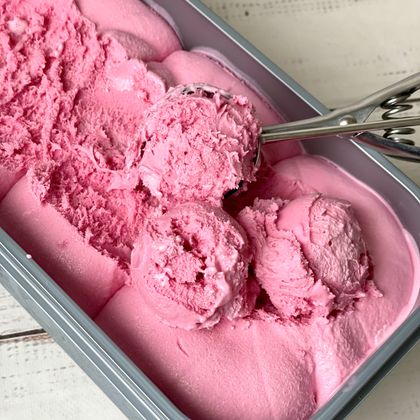 Молочный коктейль(клубника)