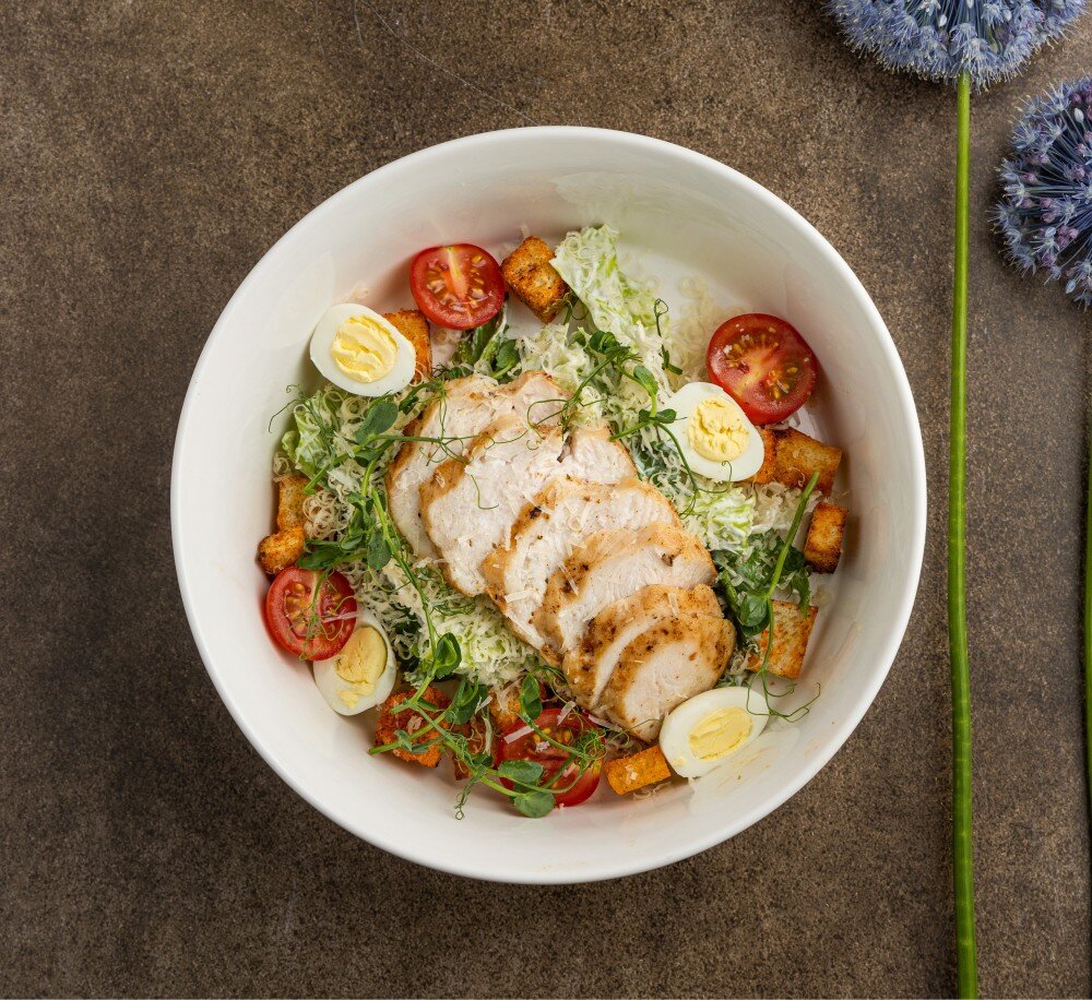 Цезарь с курицей