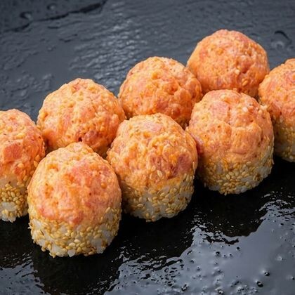 Острый ролл с тунцом LUX