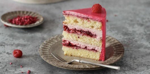 Торт «Малина-Сливки»