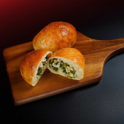 Пирожок с Яйцом и луком