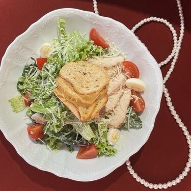 Цезарь с курицей
