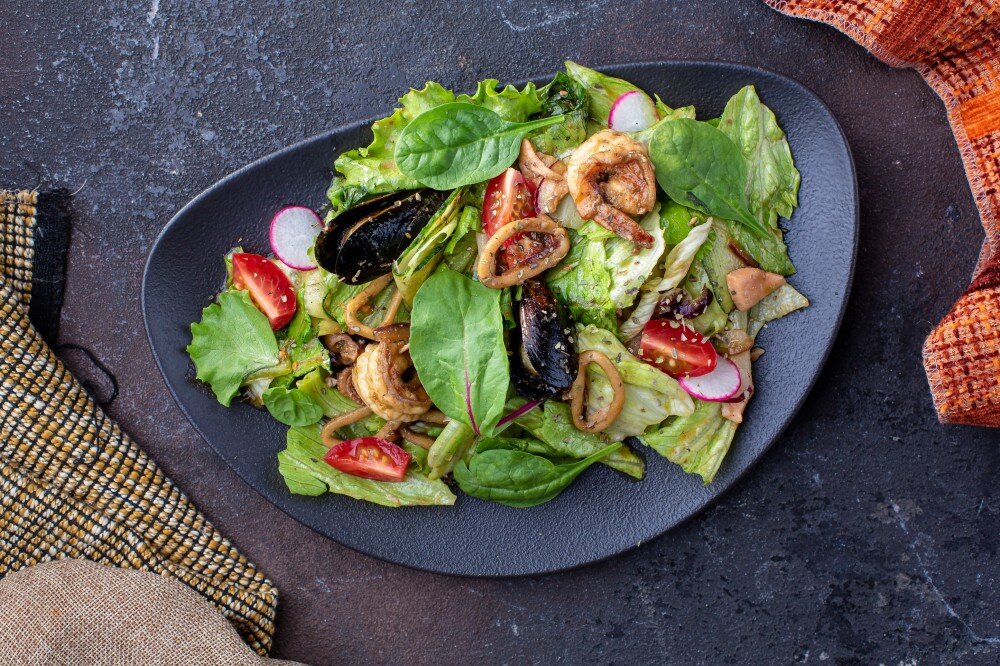 Салат с морепродуктами