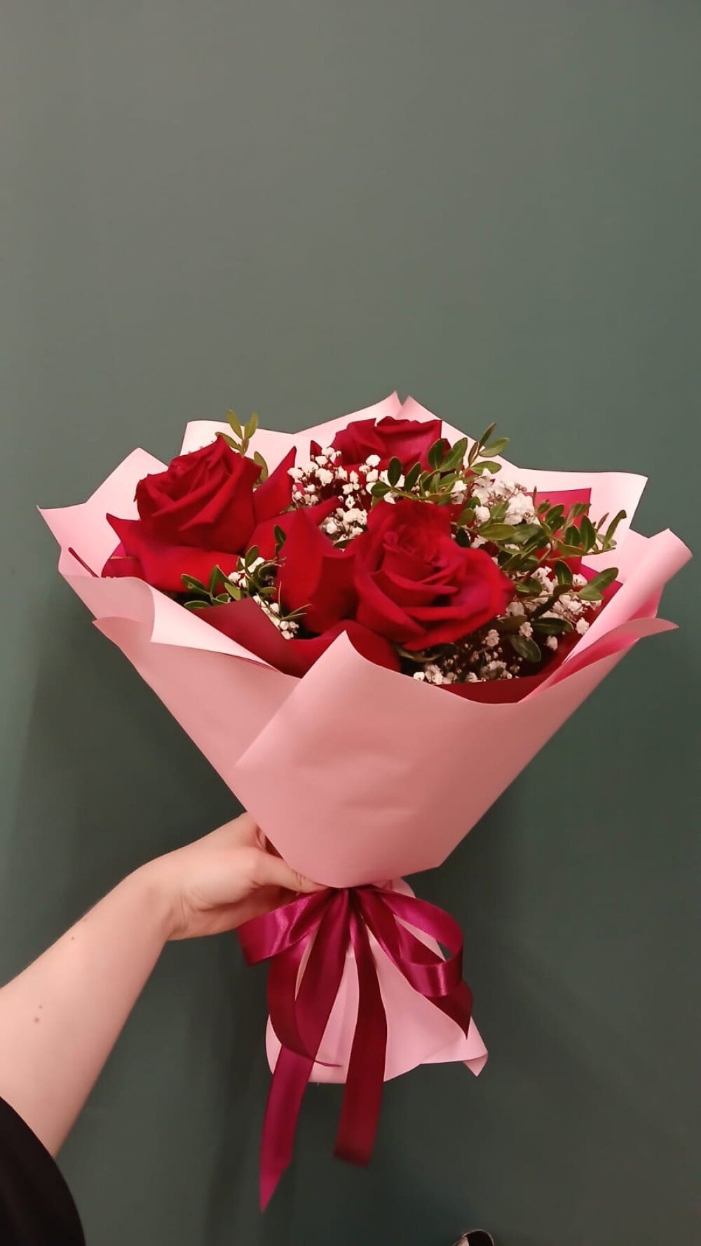 Букет из 3х красных французских роз