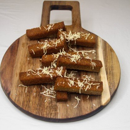 Гренки с чесноком с сыром