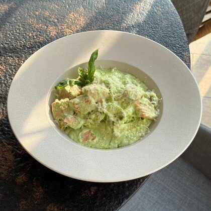 Фетучини с сёмгой и песто R