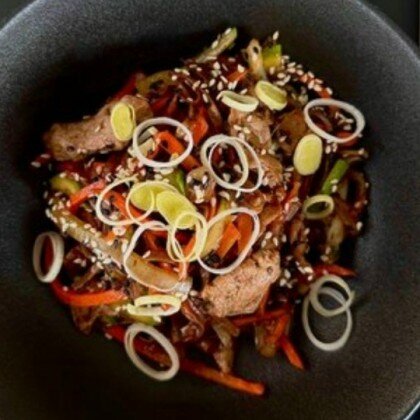 Лапша яичная «Свинина с соусом WOK»